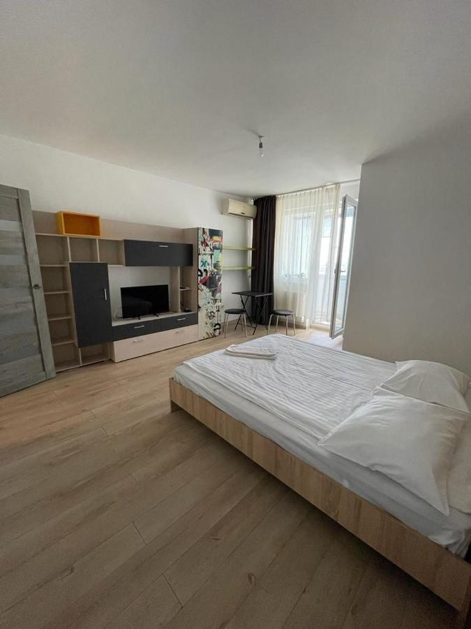 Bega Cirumvalatiunii One Apartment- 4 *